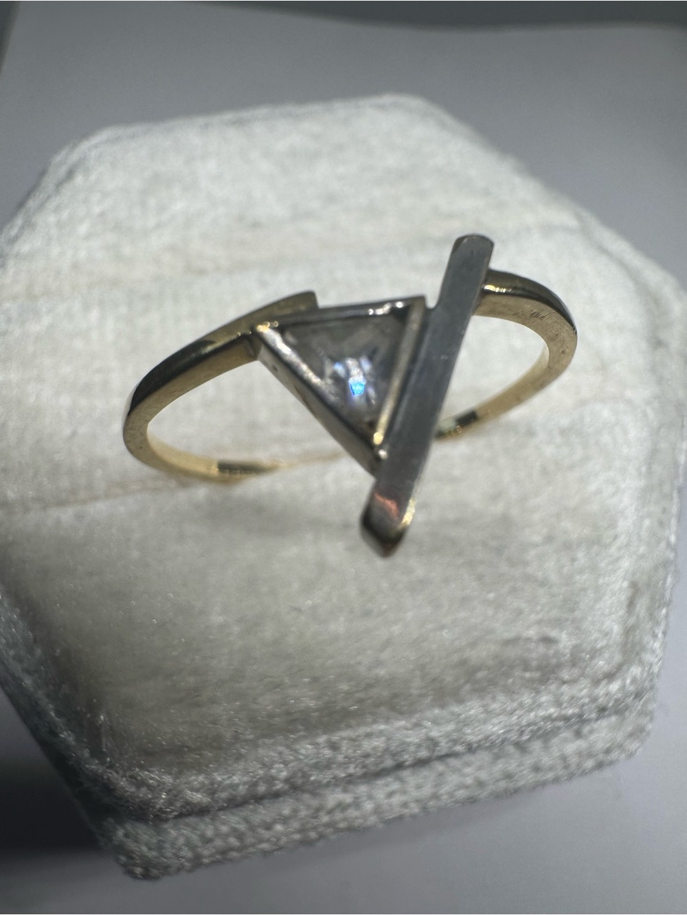 Vintage 14K 585 Yellow Gold Ring with Cubic Zirconia | Size 8